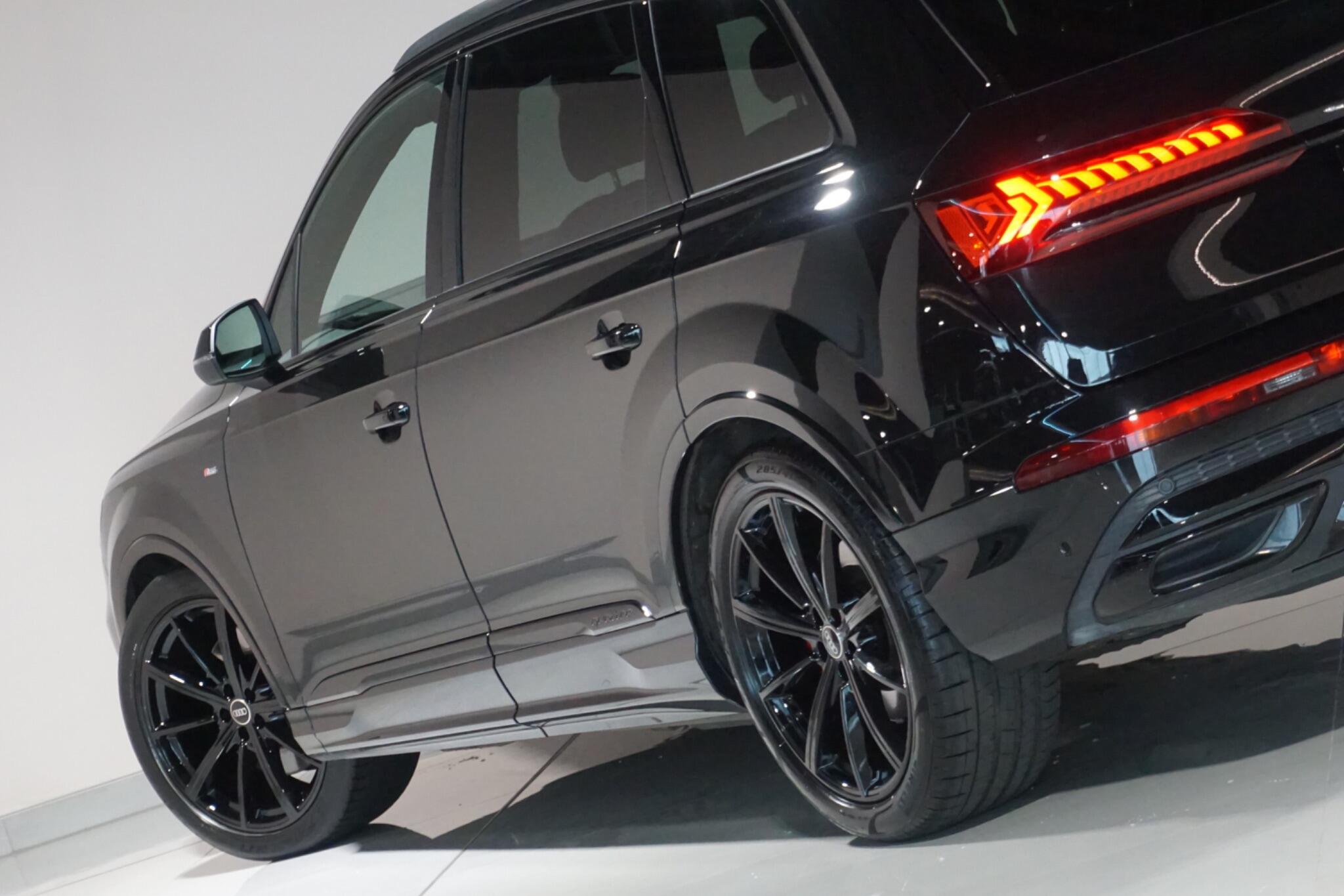 Audi Q7 3.0 TFSI V6 55 Black Edition SUV 5dr Petrol Tiptronic quattro Euro 6 (s/s) (340 ps)